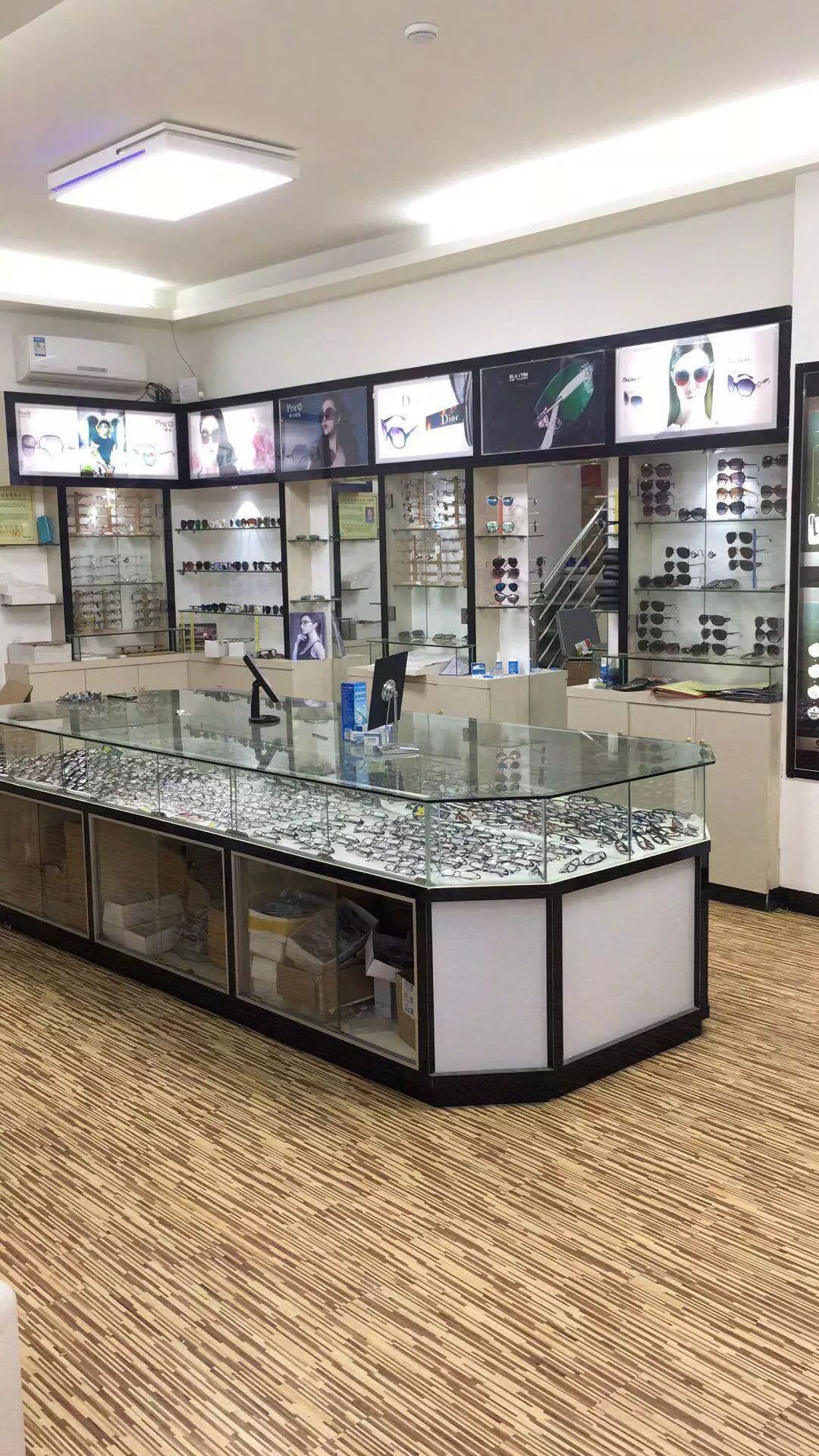 全场5折,抢抢抢～普宁这家网红眼镜店第三分店星河店正式开业啦