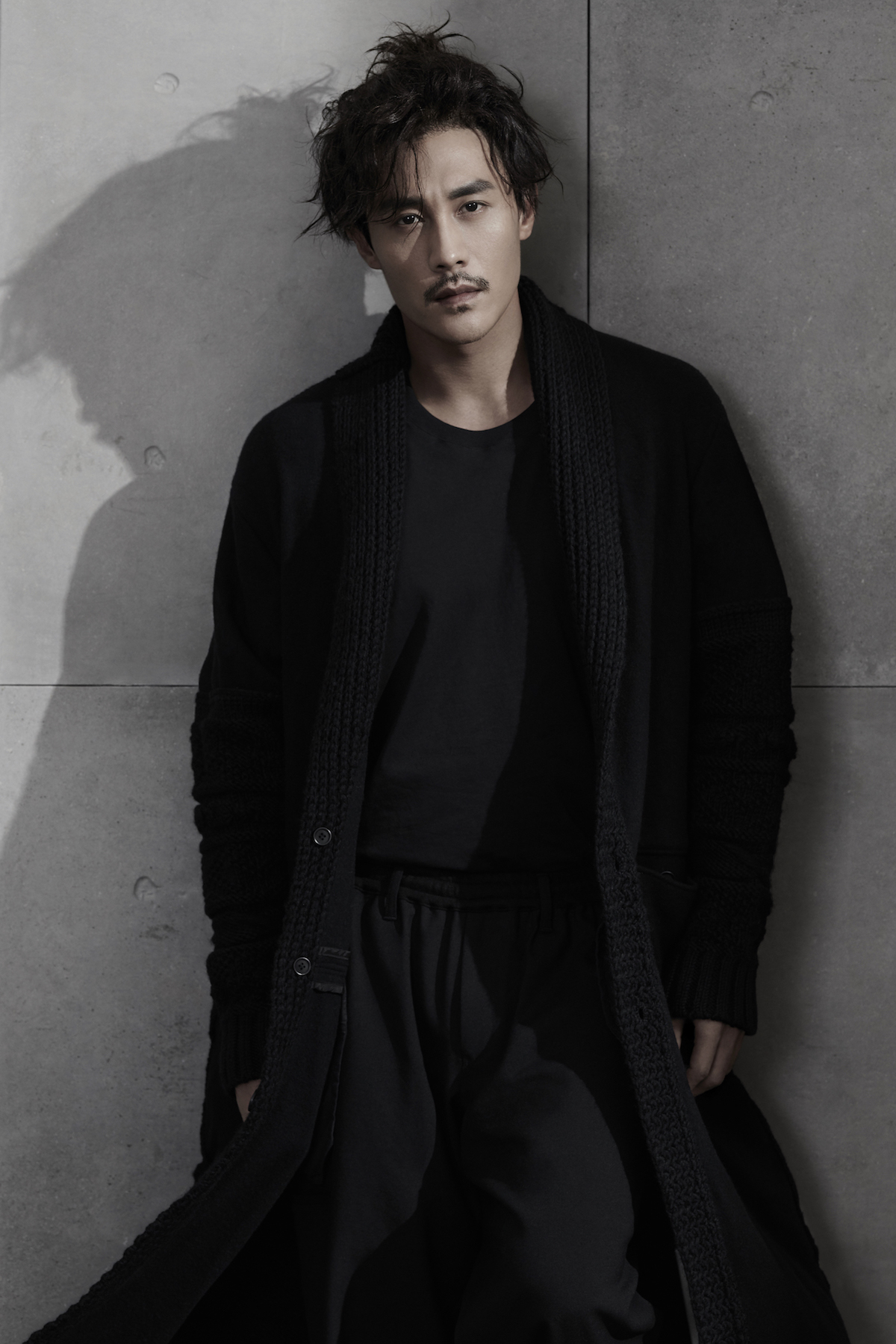 杜淳全新写真首曝 黑色雅痞定义新自我