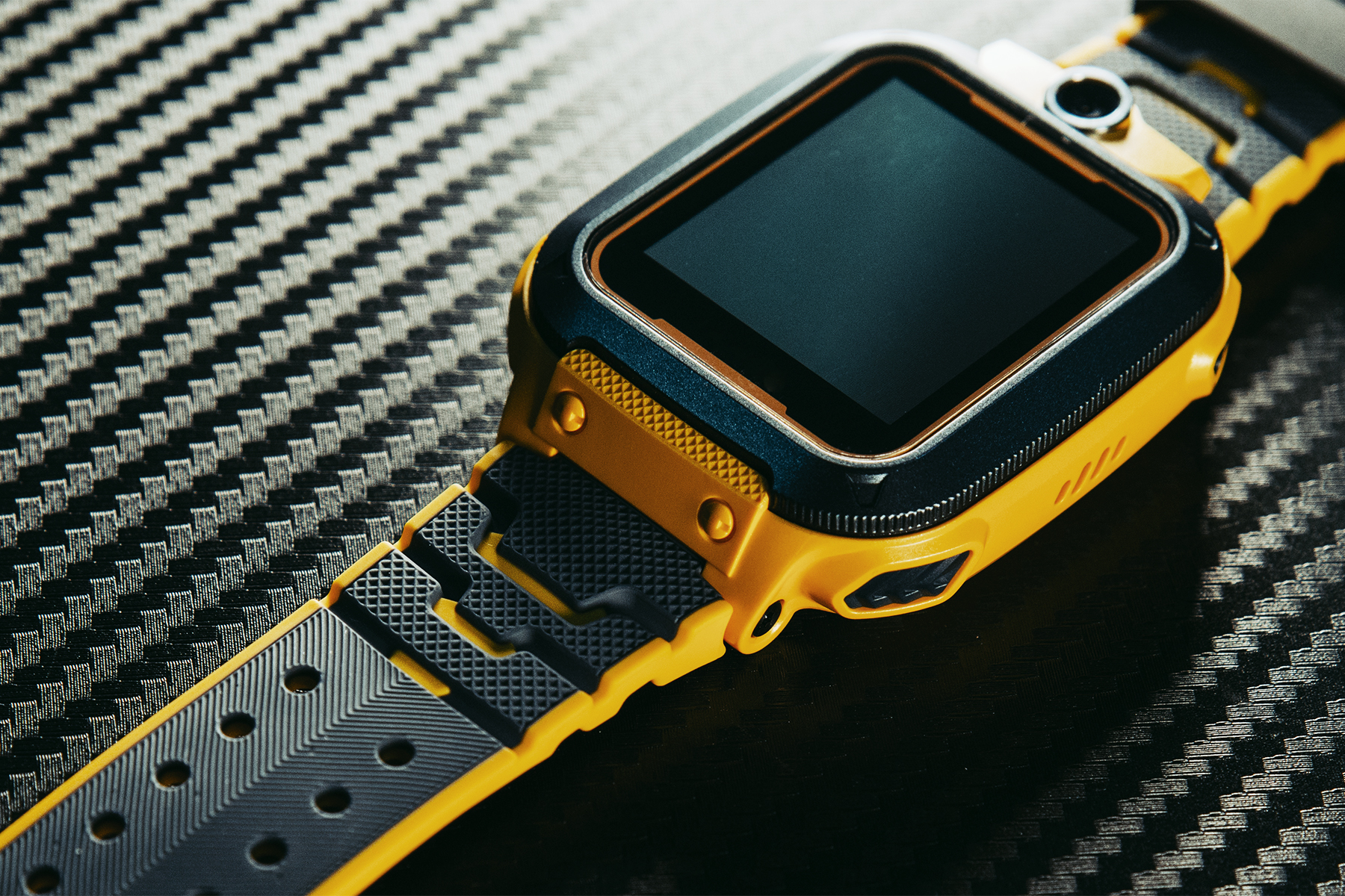 孩子的专属守护英雄小天才电话手表z5大黄蜂定制版图赏