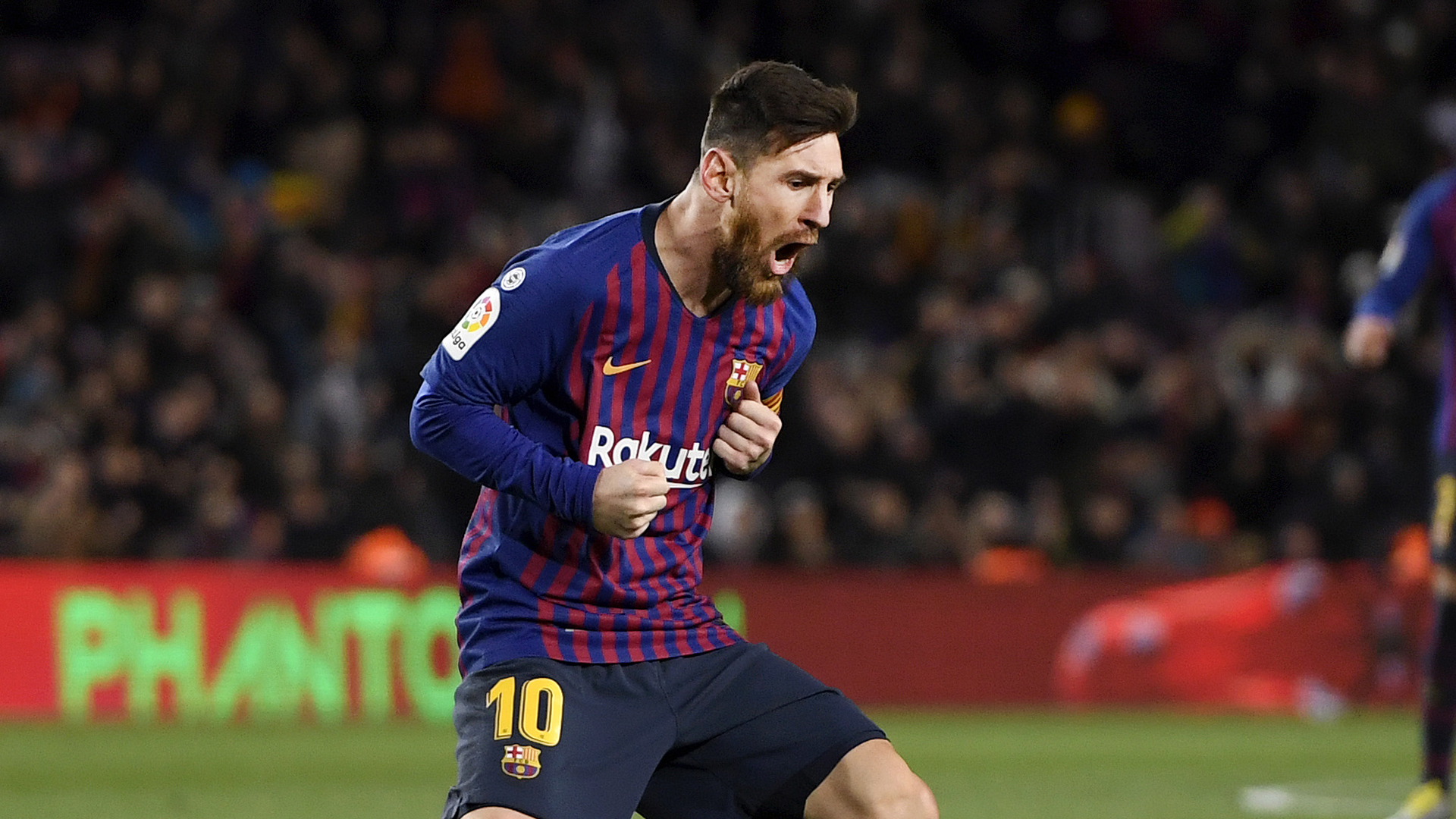 梅西双响救主皮克血染赛场巴萨22瓦伦西亚