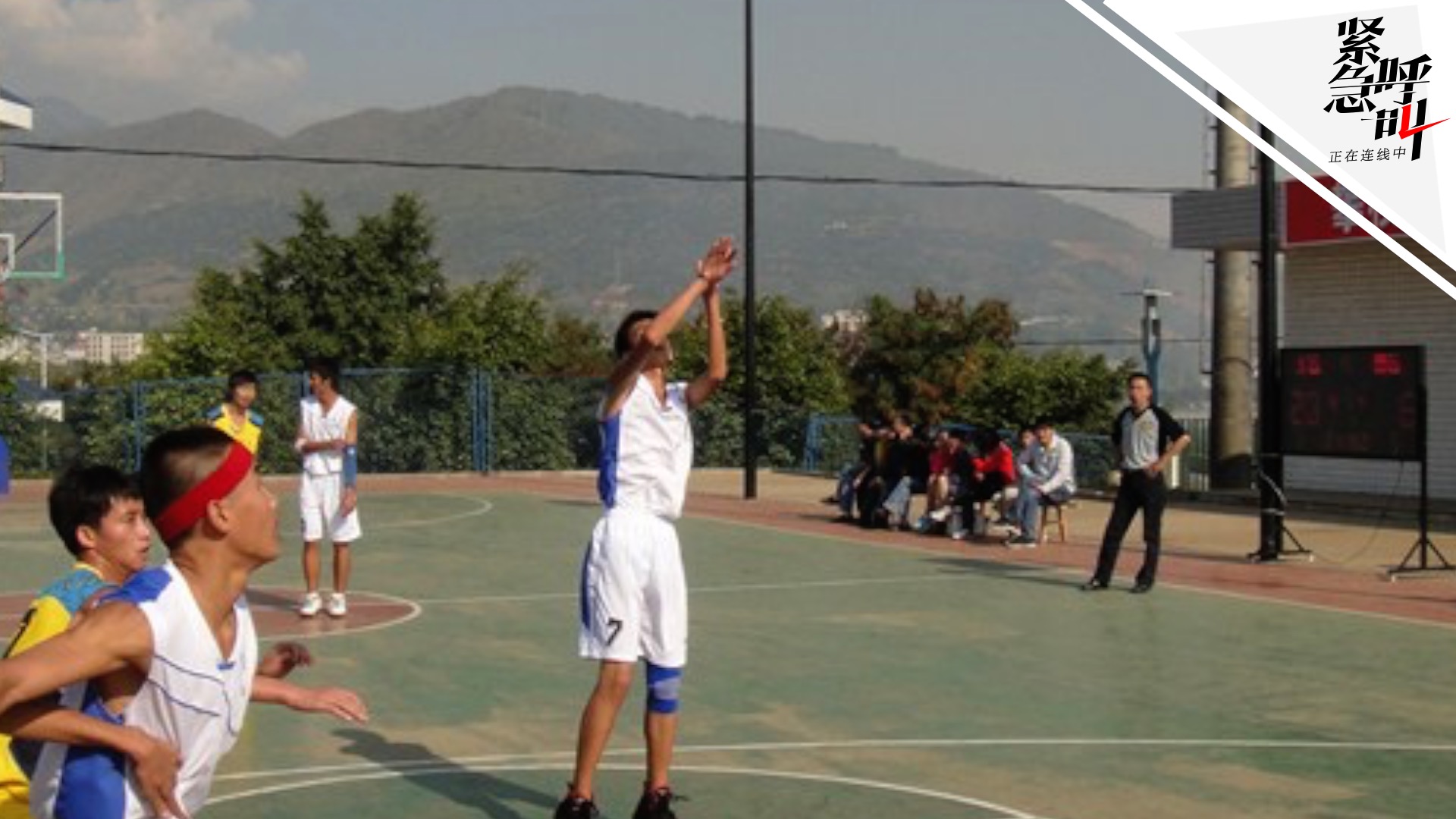 凉山牺牲消防英雄刘代旭:曾是校篮球队主力 詹