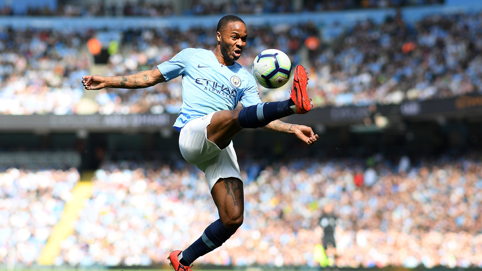 斯特林不夺冠提名最佳球员没意义所以我选凯恩