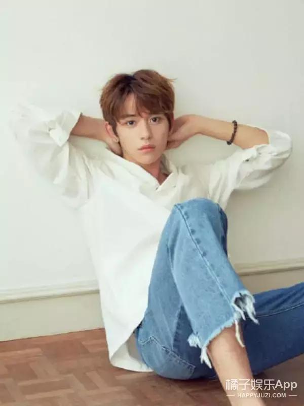 黄旭熙这个小哥哥有魔力看到他就想笑