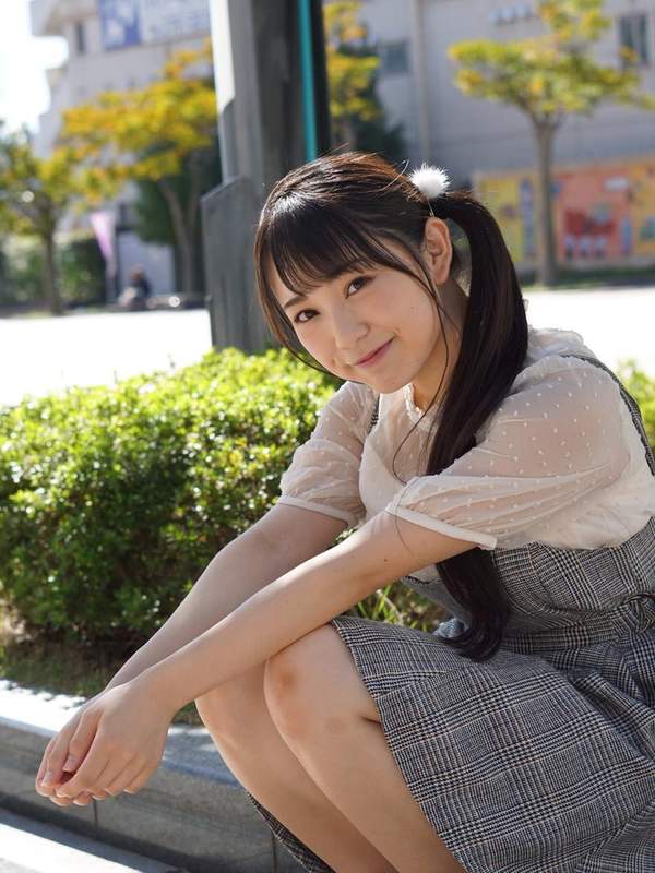 岛国童颜萌妹福利写真 作风豪放,超大欧派撩人心动