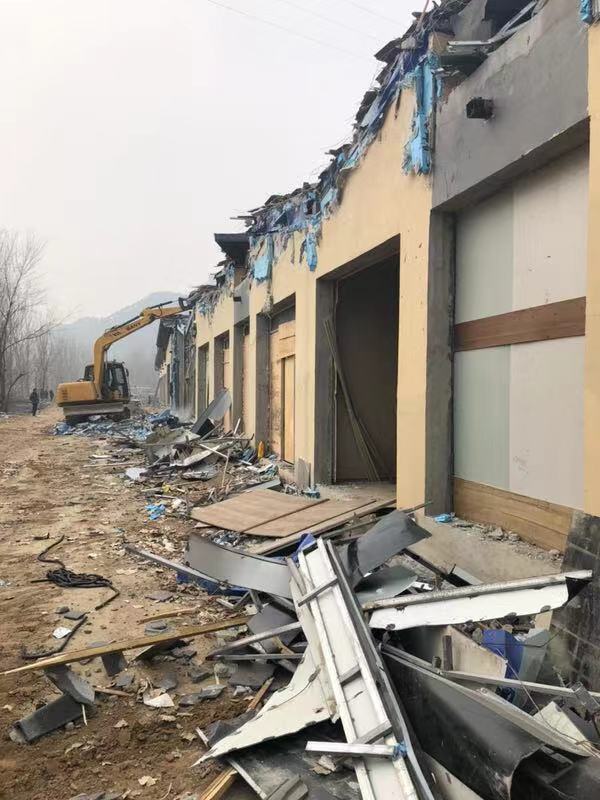 11月14日,河北承德市滦平县长城脚下饮马川项目的业主向记者报料称,"