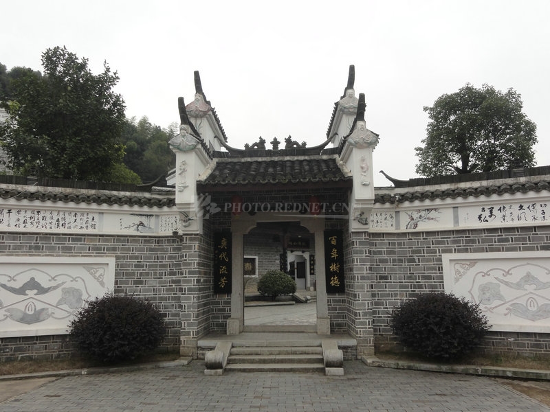 耿传公祠系耿氏醴陵一脉的宗祠,始建于1861年(清咸丰十一年),砖木结构