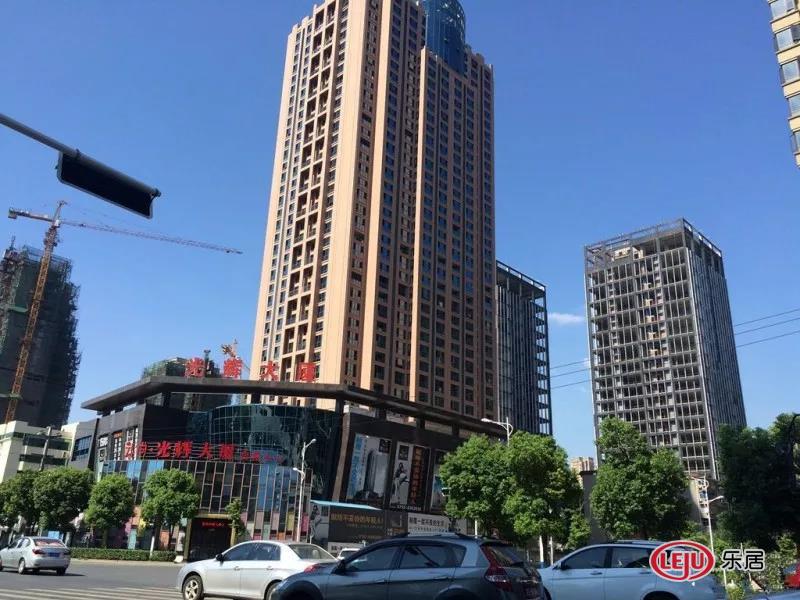 光辉大厦位于开发区长江大道以东南海路以北,总用地面积5211.