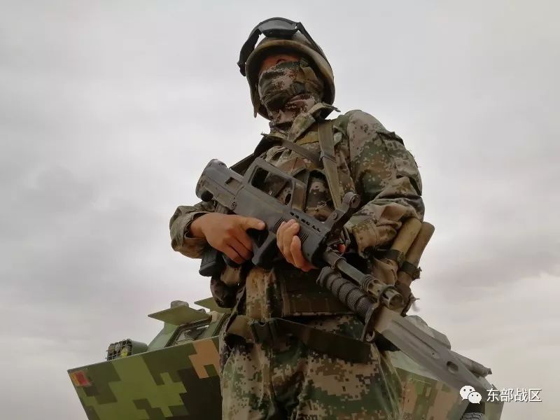 狂风卷沙看炮兵如何大漠利剑