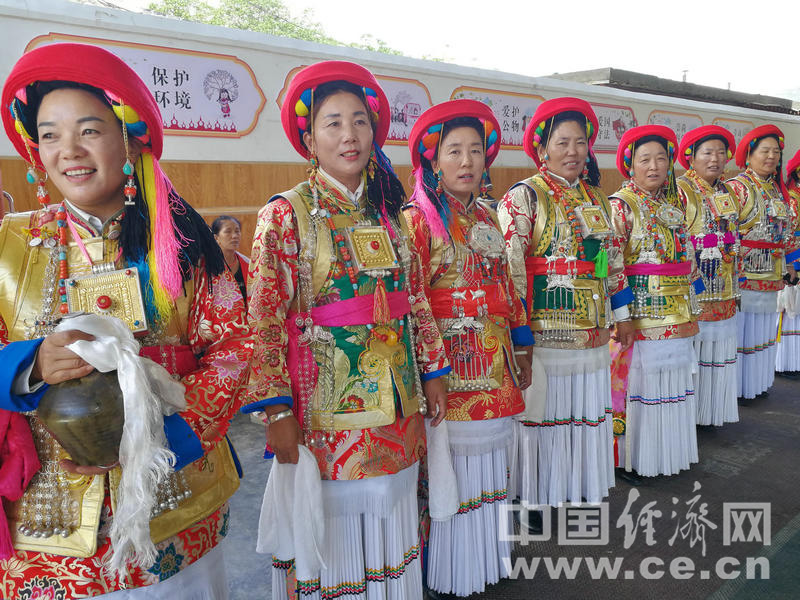 奔子栏依托世界级品牌资源再造茶马文旅特色名镇