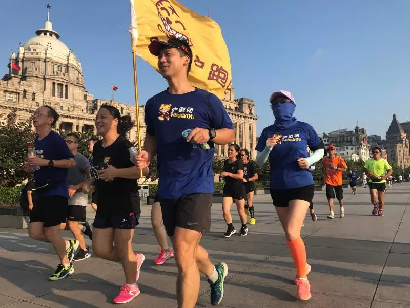 沪跑团蓝色经典团服秋季强势回归