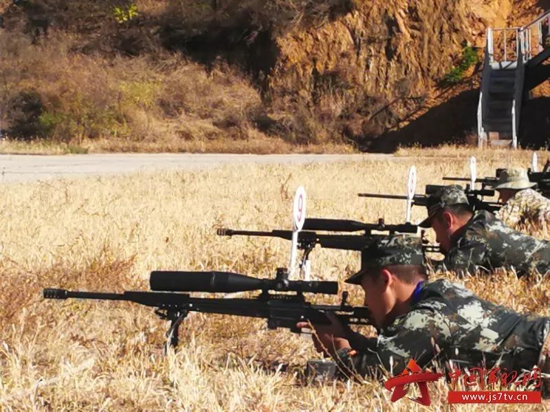 茂名22岁武警刘付鸿峰获锋刃国际狙击手射击竞赛第一名