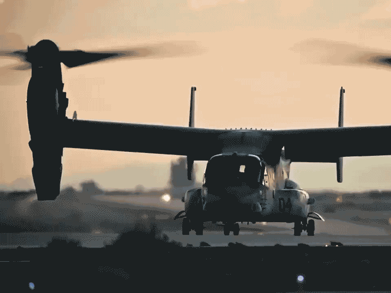 点击图片进入下一页参演的美陆战队mv-22"鱼鹰"运输机和uh-1y"毒液"