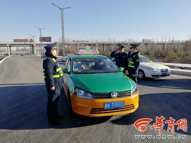 榆林出租车跑起了客运线路 月收入上万动了谁的"奶酪"?