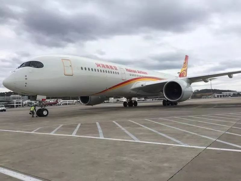 由北京飞来三亚的hu7779次航班.