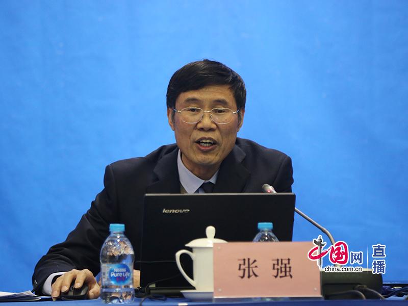 1月22日，中国气象局举行专题新闻发布会，国家气候中心副主任张强介绍情况。中国网 张钰 摄