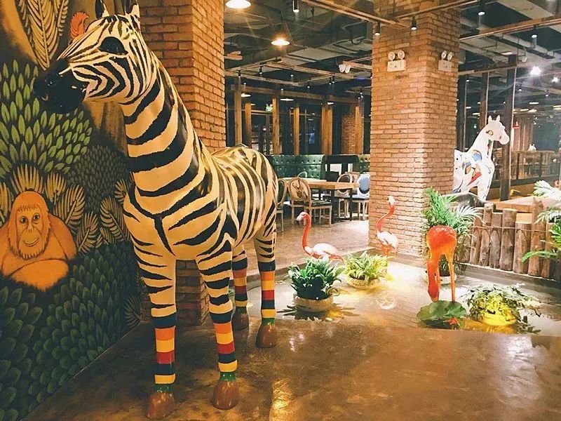 合肥城记福利政务区网红咖餐厅把动物园搬上了餐桌萌翻了