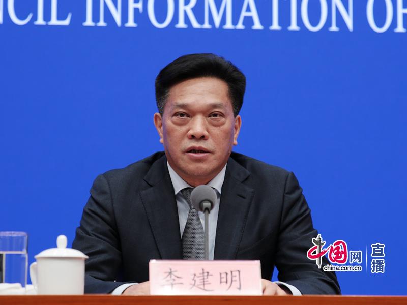 房地产总额占gdp比%_上半年房地产投资占GDP比重陕西约15%