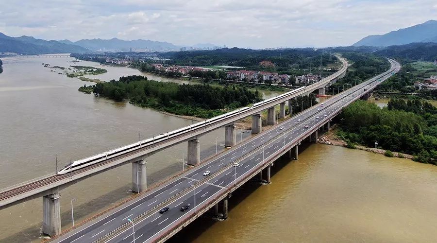 2500亿氢能投资背后:公司跑步进场 但雷声大雨点小