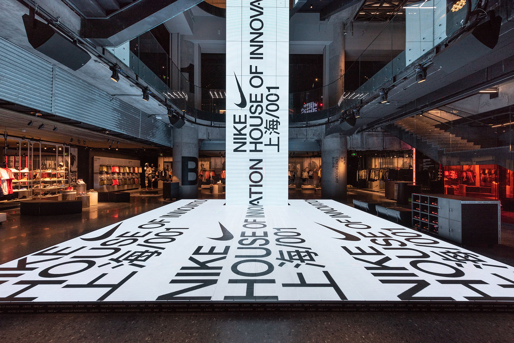 十月刚刚从美国总部来到上海,履新耐克大中华区副总裁及直营零售总