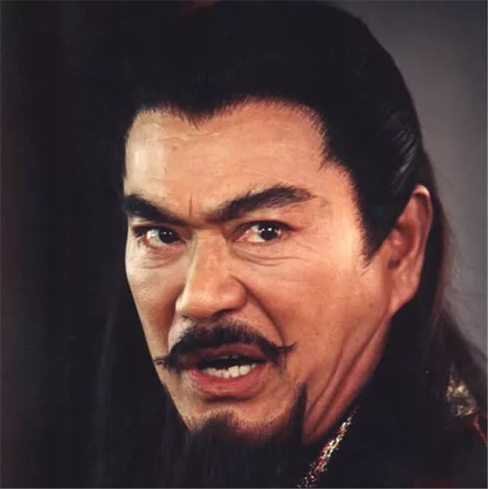 他原来是日本人!还是《风云》最经典的反派人物,如今儿子更赞!
