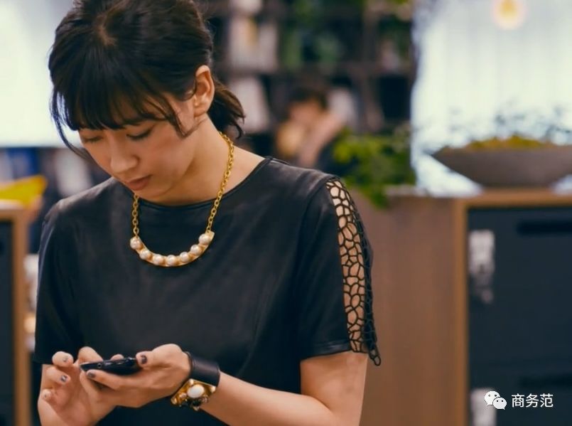 再看东京女子图鉴造型土妞如何变职场女神