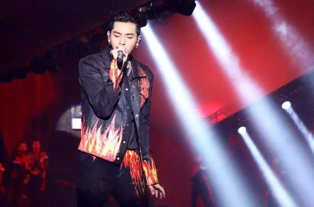 吴亦凡diss track:一场魔幻现实主义战争