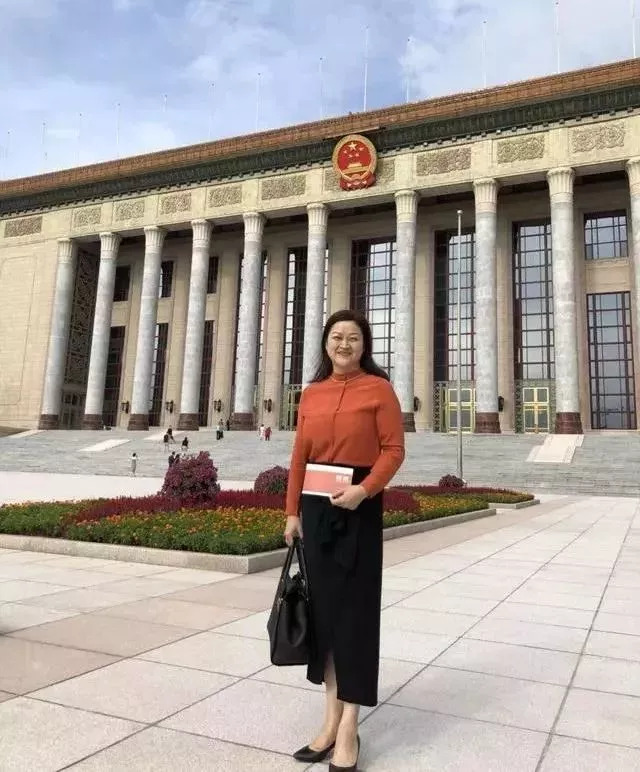 厦门眼科医生潘美华作为福建省医师代表受邀赴京参加首届"中国医师节"