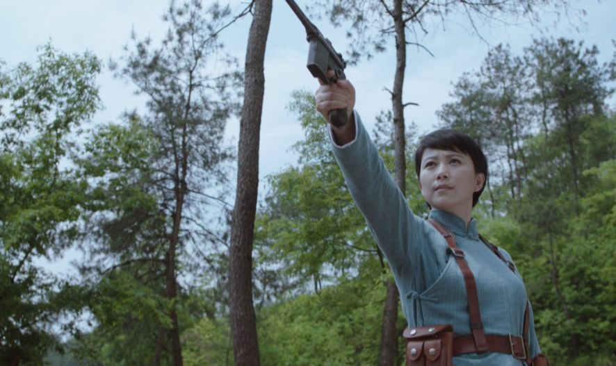 《龙潭双枪》今晚登录齐鲁频道,再现“双枪老太婆”传奇!|龙潭双枪_新浪新闻