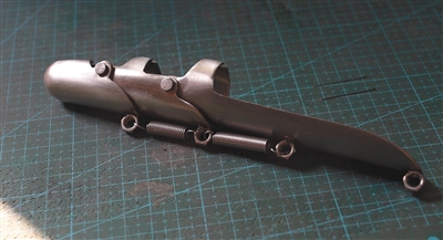 耿帅制作的"脑瓜崩辅助器".