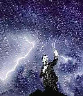 轰隆隆的雷声提醒我,深圳的上下班貌似一直和下雨很配|雷声|雨神|想飞