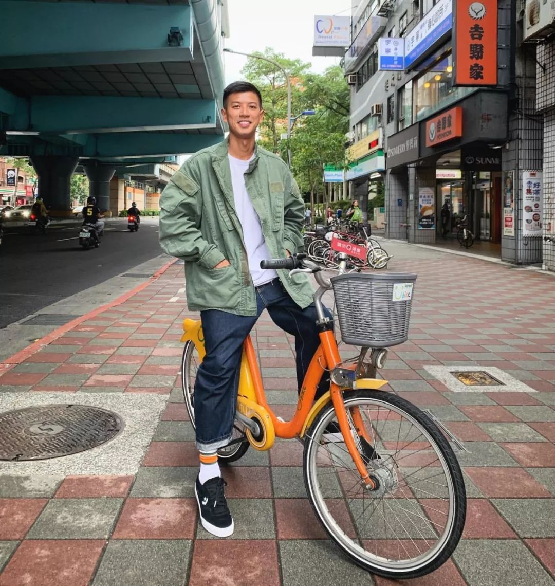 壁纸| 我觉得,王信凯挺帅的啊