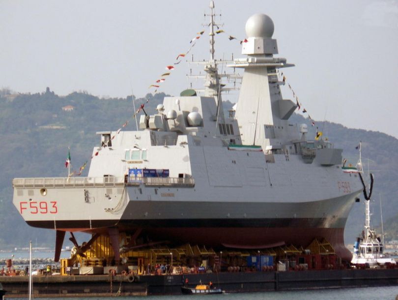 图为意大利第四艘fremm型护卫舰"卡拉布里亚"号(f593).