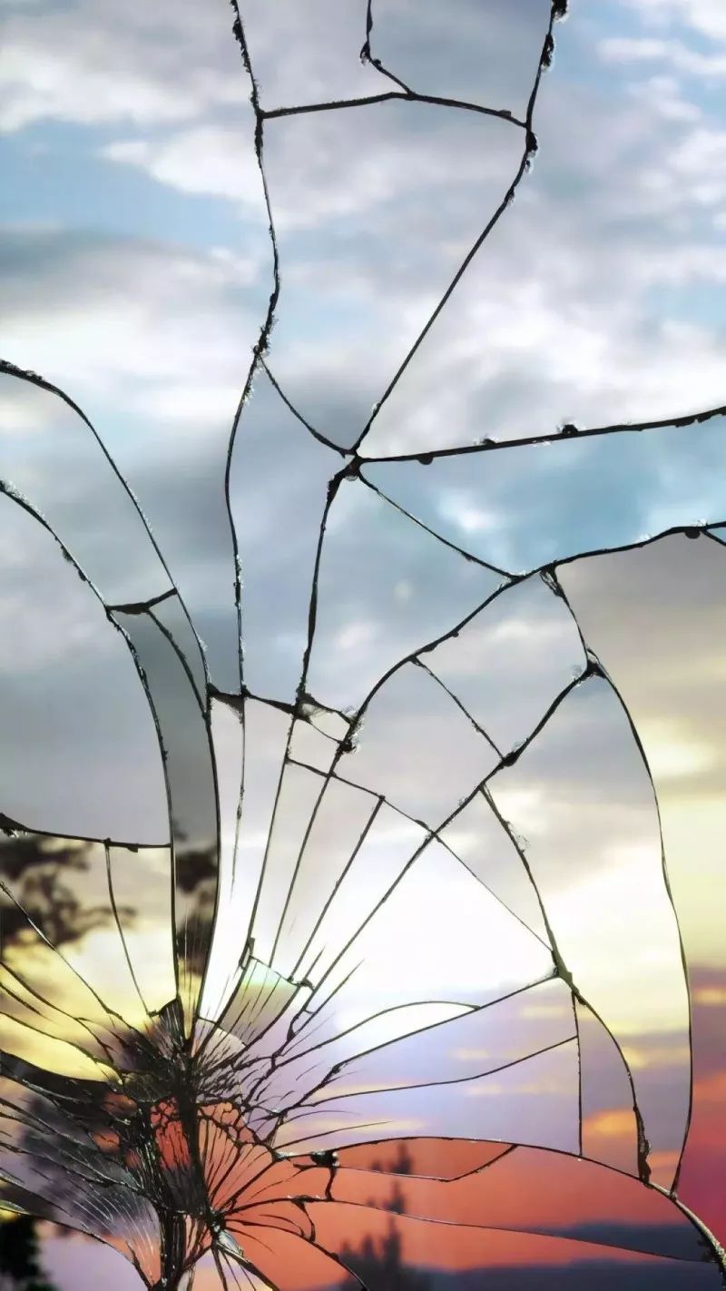 手机专用碎曲屏壁纸碎得一塌糊涂