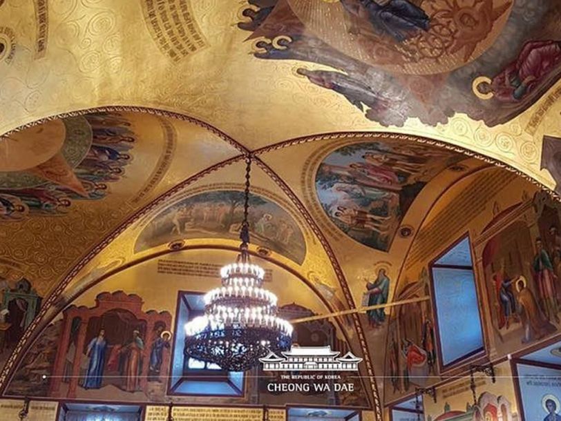 青瓦台公开文在寅访俄晚宴花絮照