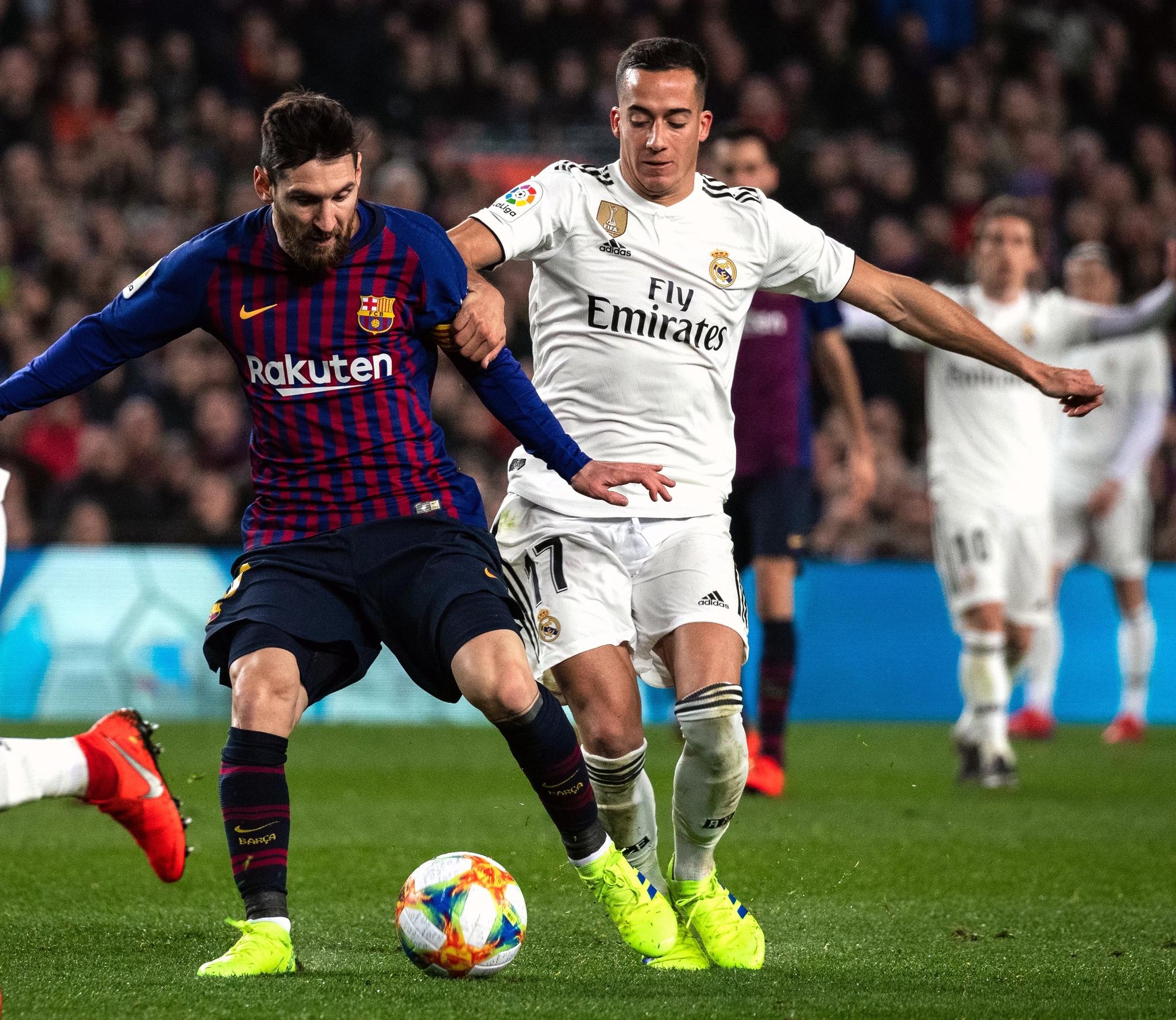 足球丨国王杯:巴塞罗那平皇家马德里