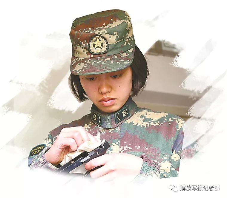 蛟龙突击队地狱周:睡梦中被赶入冰冷的海里