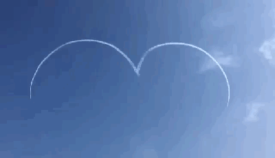 刷爆了朋友圈在珠海这个浪漫之城的蓝空中——丘比特之箭而其中高难度