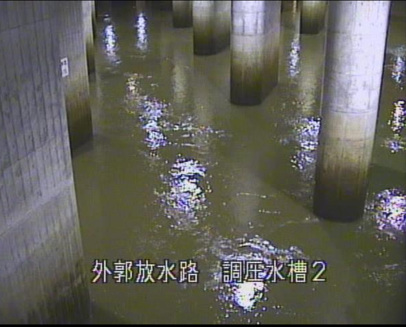 “地下神殿”开始排水缓解水灾压力。图据《MINA经济新闻》