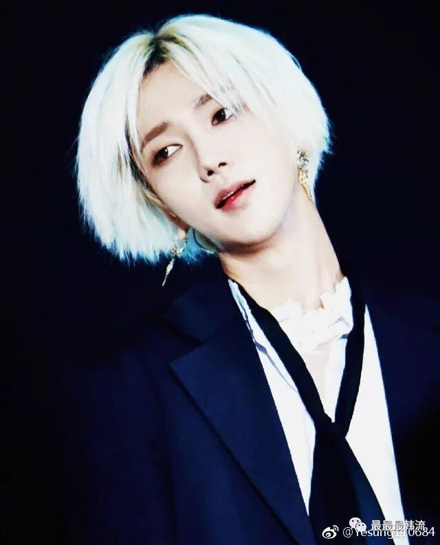 我们的艺声小哥哥偶尔会有点寂寞…以及放毒一般的认证elf的应援.