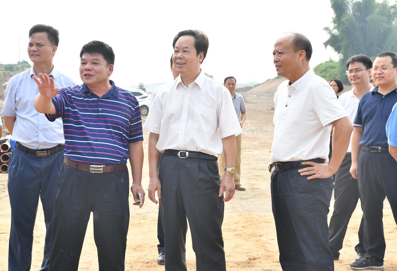 刘有明到宁明县凭祥边合区调研重点项目建设情况