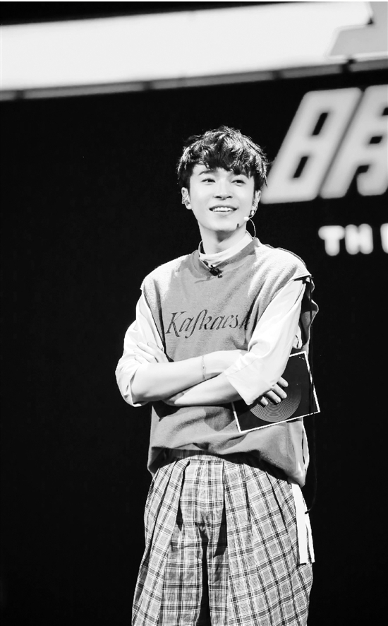 从独立乐团到偶像节目导师他变了吗|吴青峰|导师|节目_新浪新闻