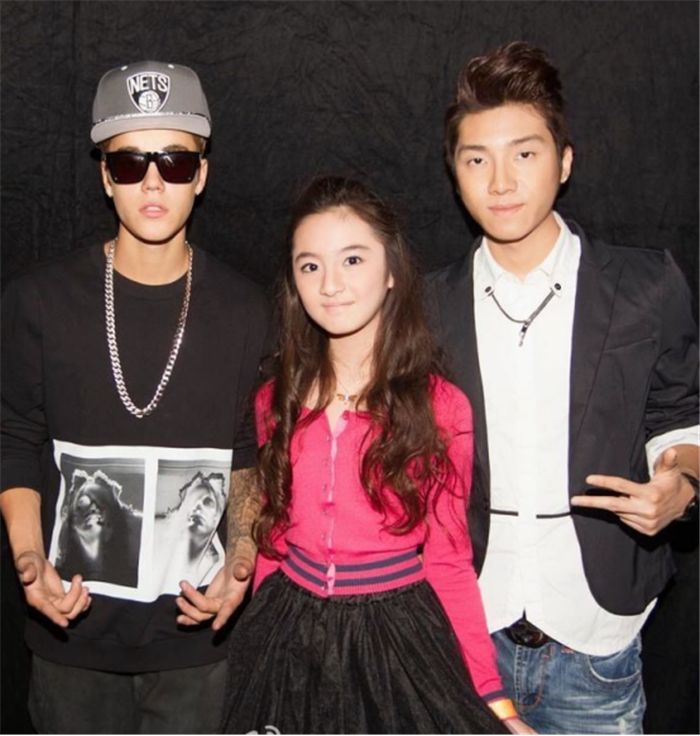 不过相比璀璨的事业,miki最为人津津乐道的还是她与张木易的感情.