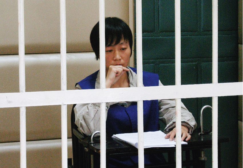 开庭三次,一审八年,招供又翻供,紫藤巷杀人案十四年后走回原点