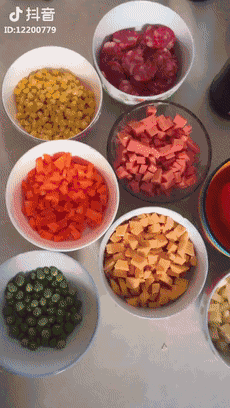 奶奶说:不玩抖音的人都是土包子