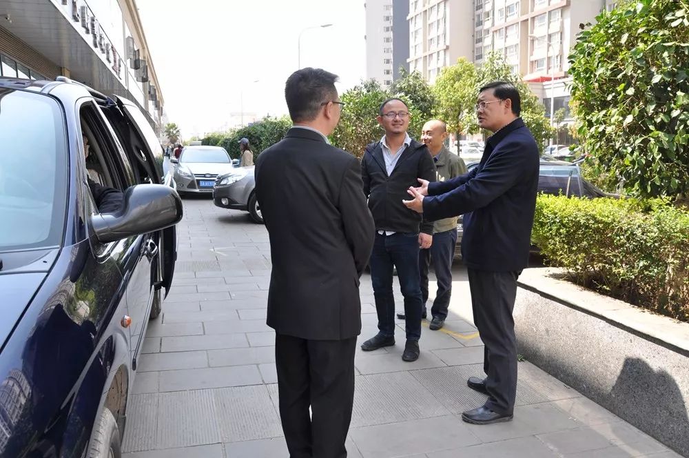 盘龙区委夏俊松书记一行到我司调研并指导工作