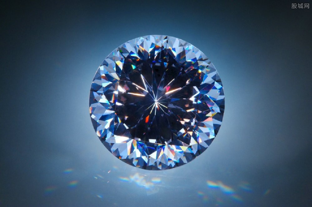 钻石最贵的多少钱(钻石最贵的多少钱烟)