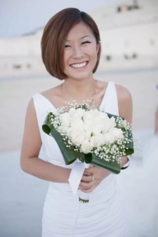 刘欢女儿近照曝光,有学历有身材,这是能进娱乐圈的水平吧!