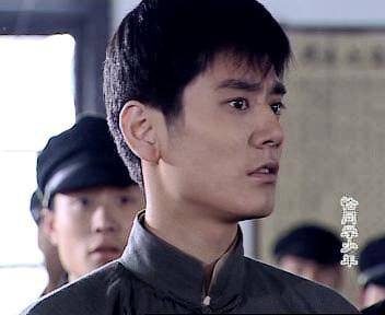 钱枫综艺里c位出道,瘫在沙发上吃拉面喝红酒,他就这样发胖的?