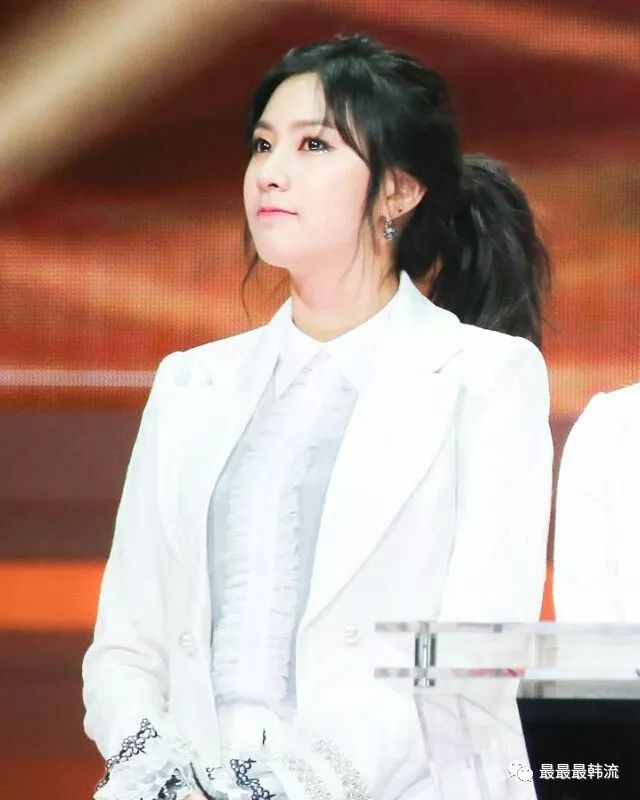 胖到不敢认?她真的该做做身材管理了…|吴夏荣|身材|夏荣_新浪新闻