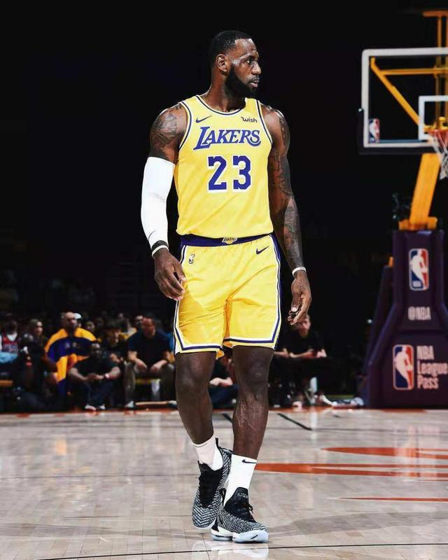 NBA预测:湖人客场对猛龙,掘金主场对独行侠(昨